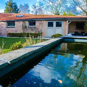 Ryckevelde Homestay Brugge